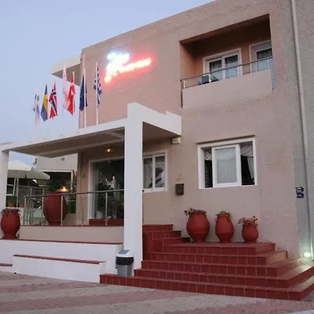 Koukouras Hotel